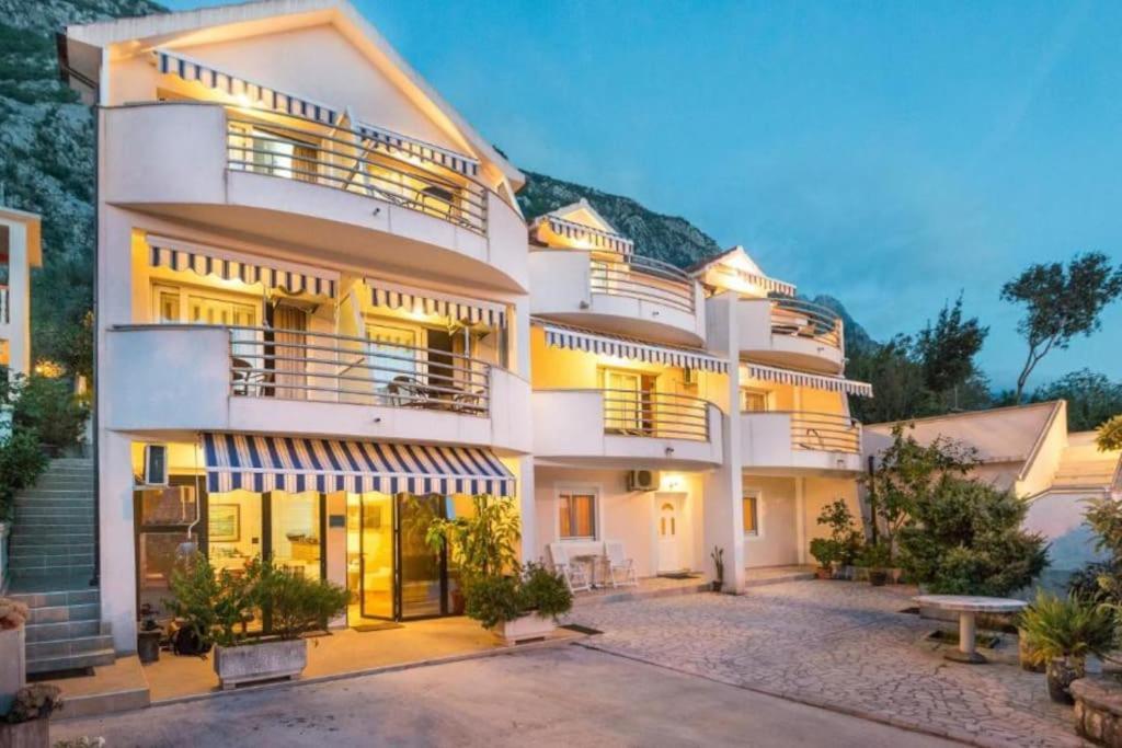 Majka Apartments Kotor Exteriér fotografie